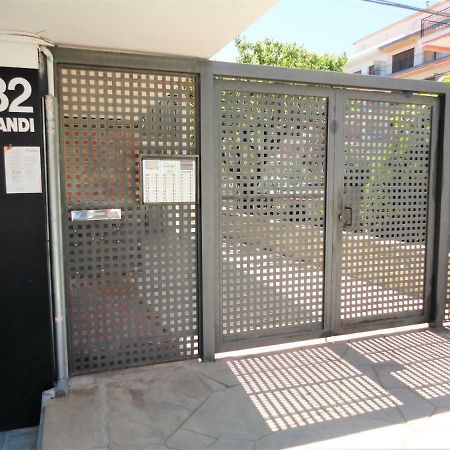Lamoga-Sandi 4 2 Torredembarra Exterior foto